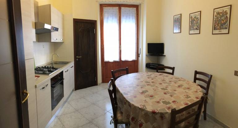 Rental apartment with 3 rooms for 6 persons — photo 2