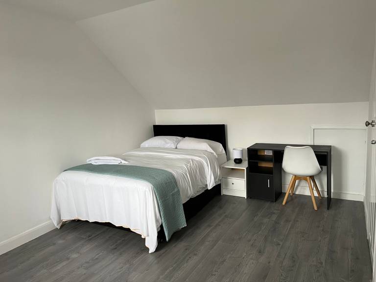 Remarkable 1 Bed Studio Apartment in Redbridge