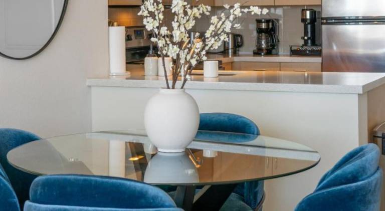 Oceanfront Sanctuary - 1-Bedroom Santa Monica Flat — photo 4