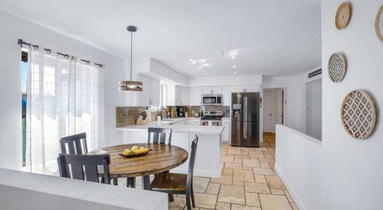 House with pool | Perfect for remote work | Pets allowed — photo 3