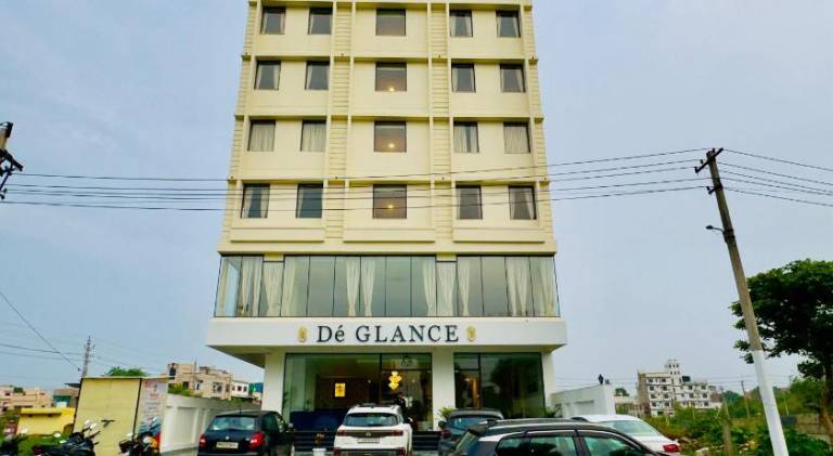 Hotel The Dee Glanc - A Pure Veg Hotel near Bus stand Udaipur — photo 5