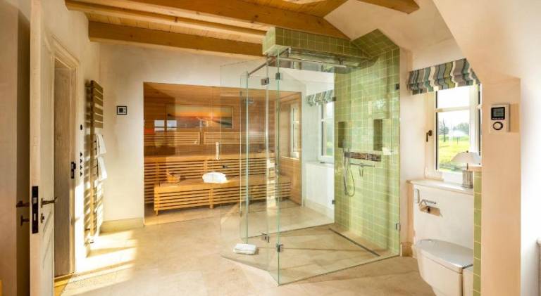 Villa with sauna, barbeque & terrace — photo 3