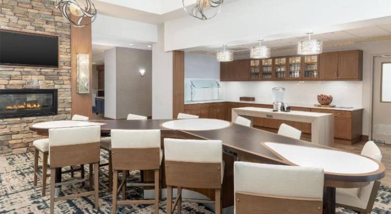 Homewood Suites by Hilton Wauwatosa Milwaukee — photo 2