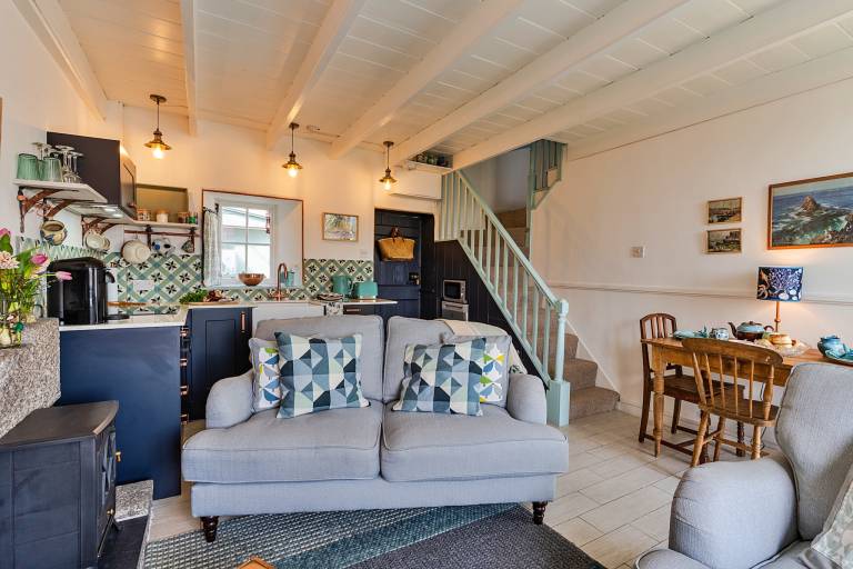 Cottage Mousehole
