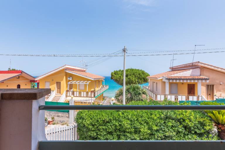 Holiday Home "Villa Clara" with Sea View, Covered Terrace and Garden — photo 3
