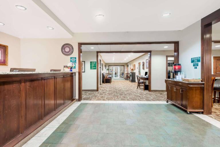 Hawthorn Extended Stay by Wyndham Seville — photo 4