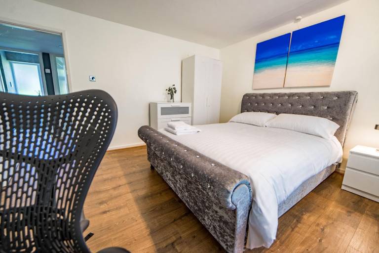 Holiday apartment with 2 rooms for 4 persons in Birmingham