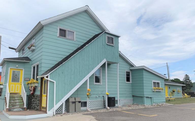 House  Munising