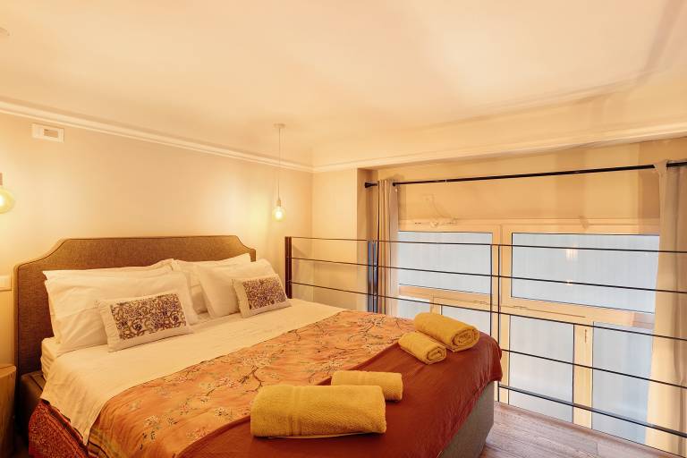 Apartment with terrace & fast internet | Next to Santa Maria delle Grazie — photo 3