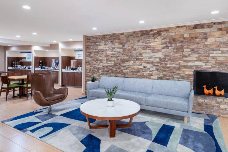 Garner Hotel Macon West By IHG — photo 2