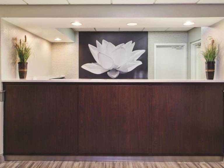 La Quinta Inn & Suites by Wyndham Charleston Riverview — photo 5