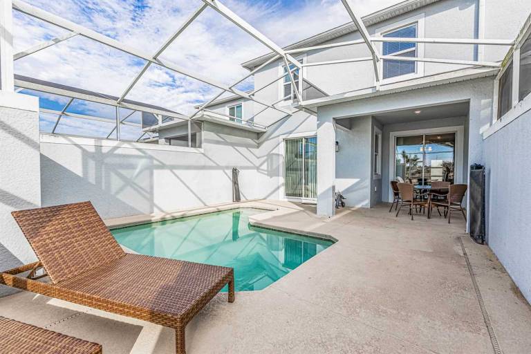Fully equipped vacation home with pool | Pets allowed in Osceola, FL