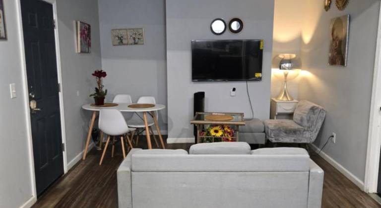 Lemon king room 4