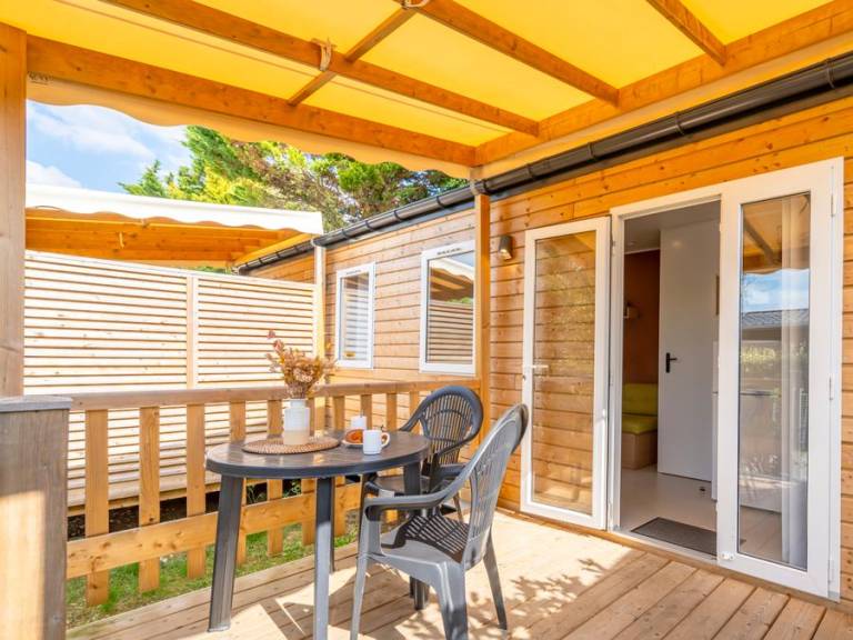 Mobile home with heated pool & patio — photo 4
