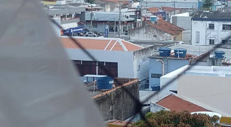 Quarto cama Casal, Vista para o mar, proximo a FMO, Centro Historico, shopping Patteo - ventilador — photo 5