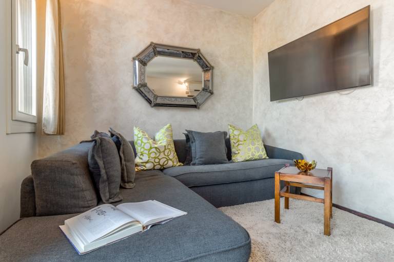 Fully equipped apartment with terrace | Pets allowed — photo 2