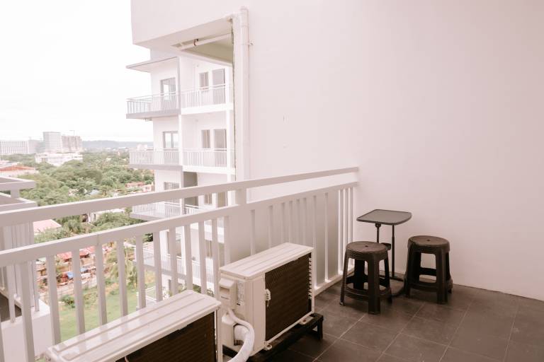 Rental apartment with pool — photo 5