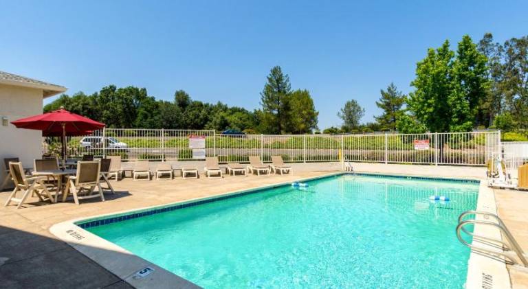 Motel 6 Redding, CA - Central — photo 4
