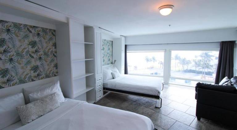 Vacation home with pool | Beach nearby | Pets allowed — photo 2