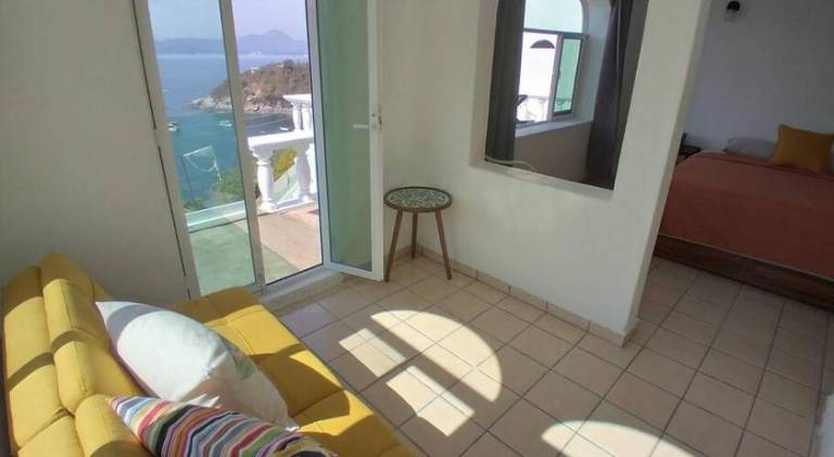 Holiday apartment with pool — photo 2