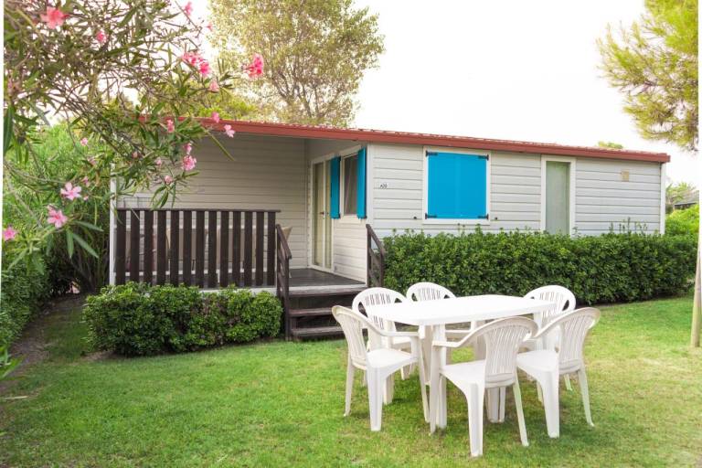 Family-friendly charming vacation home with pool & terrace | Close to the beach | Dogs allowed — photo 2