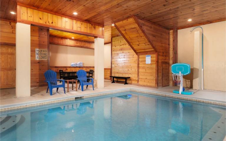 Children-friendly cabin with terrace, private pool & barbeque | Mountain view | Dogs allowed — photo 3