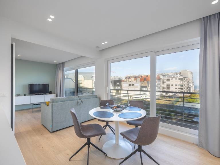 Apartment with patio | Sea view — photo 5