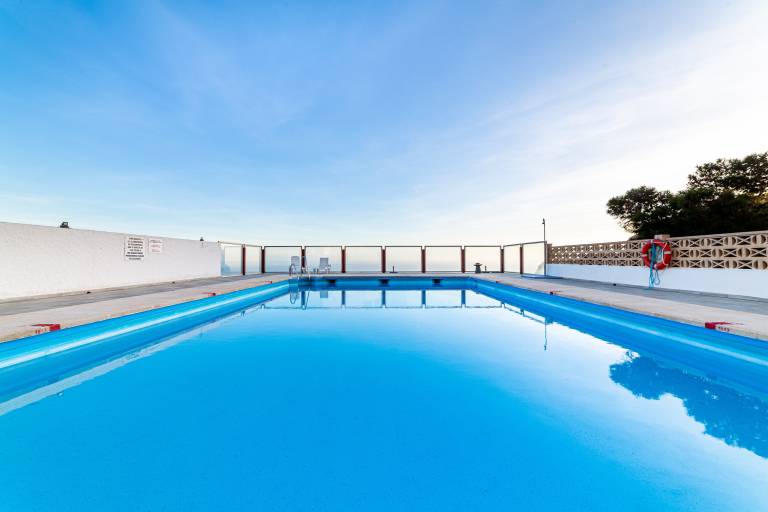 Apartment 'Los Acantilados' with Sea View, Shared Pool and Wi-Fi — photo 3