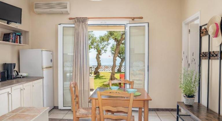 Bella Vista Sea View Apartments, by ZanteWize — photo 5