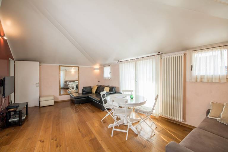 Holiday apartment with hot tub & patio | Close to Rialto Bridge — photo 5