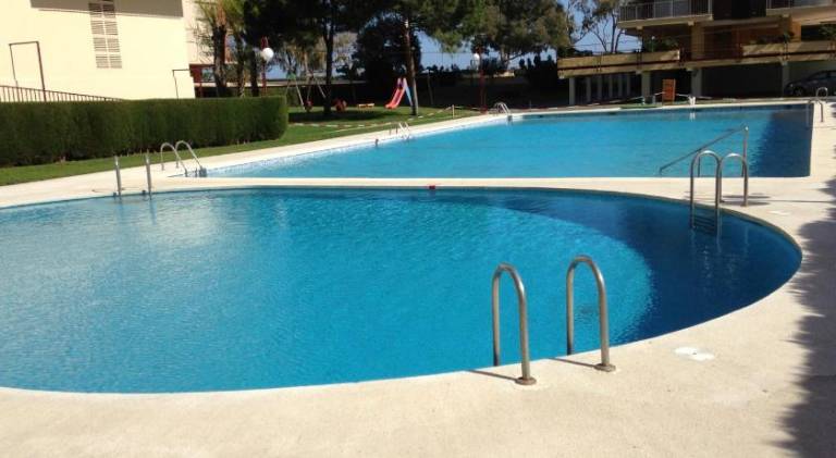 Holiday apartment with pool — photo 4