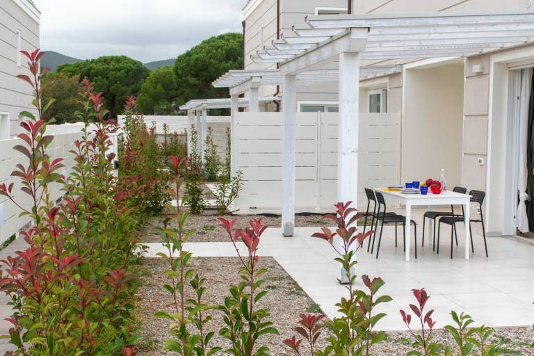 Familienfreundliches Apartment mit Garten | Neben dem Strand