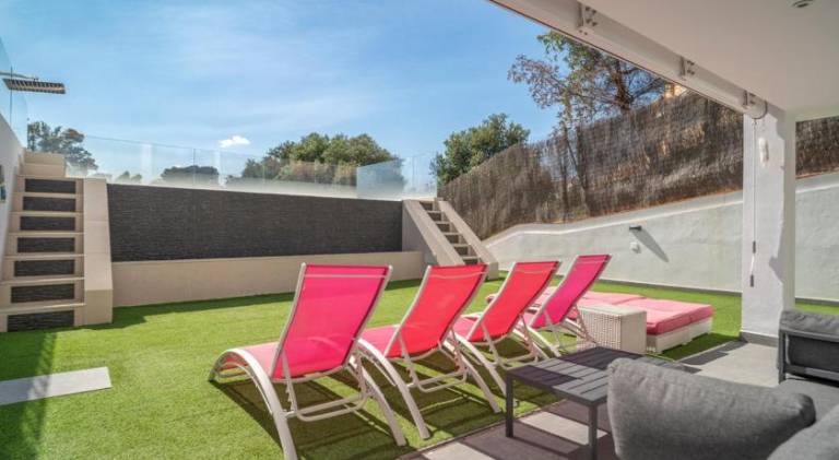 Villa with garden, barbecue & terrace — photo 5