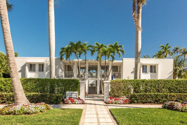 Condo  Naples