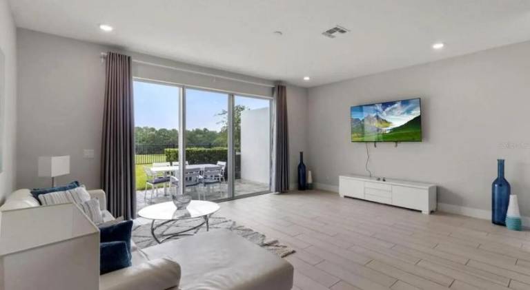 Big villa with pool | Pets are welcome in Cham