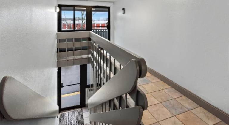 Americas Best Value Inn Bangor — photo 3