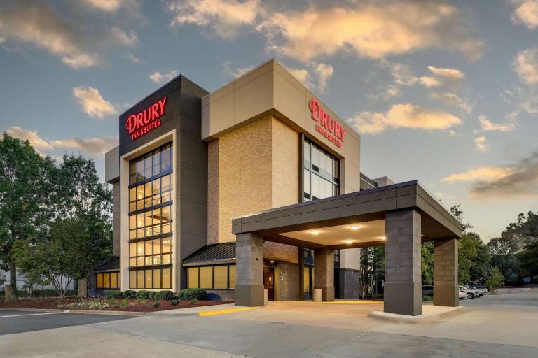 Drury Inn & Suites Charlotte University Place — photo 2
