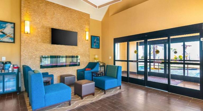 Comfort Inn & Suites Mojave — photo 3