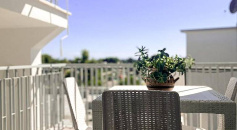 Rental apartment with garden & patio — photo 2