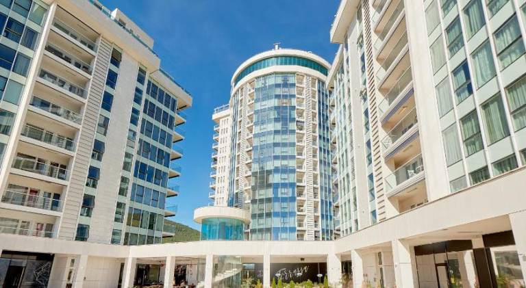 Holiday apartment with patio | Close to the beach | Pets allowed in Becici
