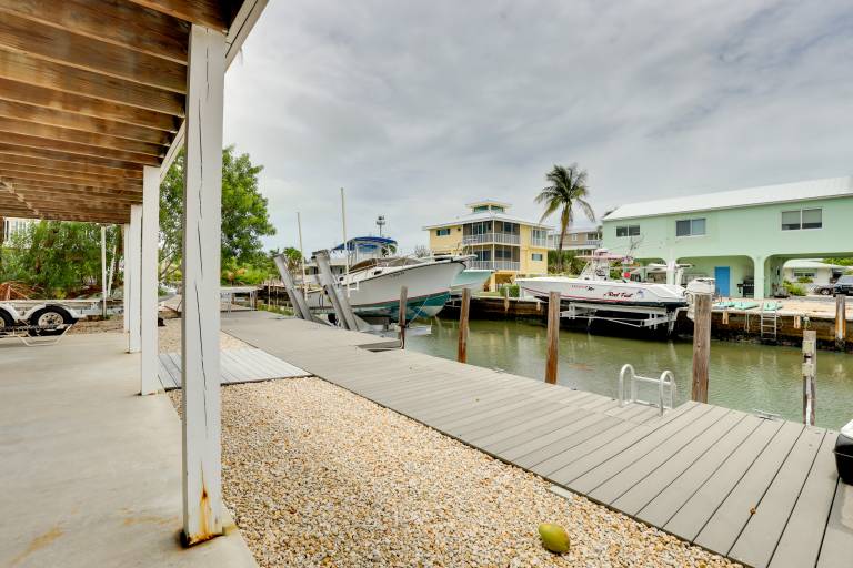 Canal-Front Florida Keys Home w/ Private Dock — photo 3