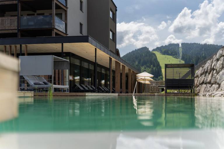 Family-friendly apartment with terrace, sauna & pool | Close to the ski | Pets allowed — photo 4