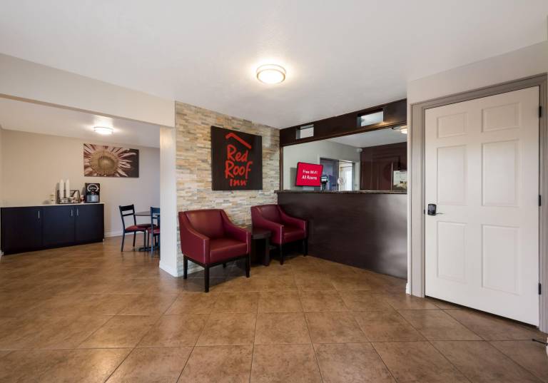 Red Roof Inn Madisonville — photo 2