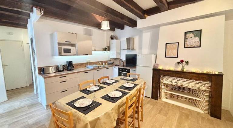 Apartment with 2 rooms for 6 persons — photo 3
