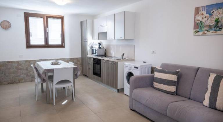 Holiday apartment with terrace, yard & private pool | Suitable for remote work — photo 2