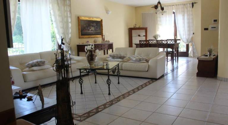 Villa with pool — photo 2