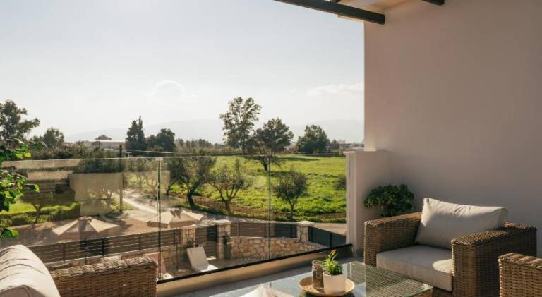 Villa with barbeque, private pool & terrace — photo 4