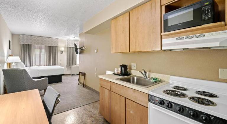 Clarion Hotel & Suites Fairbanks near Ft. Wainwright — photo 3