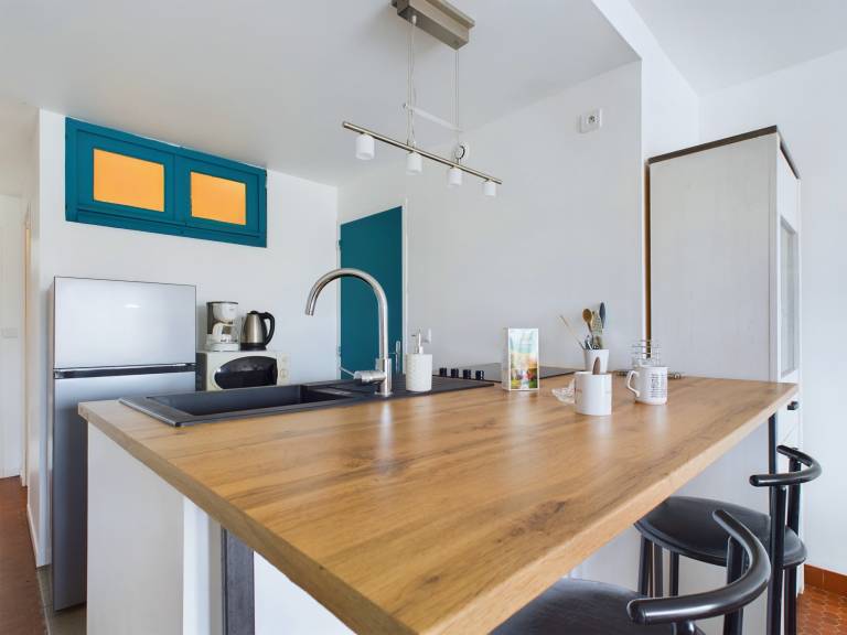 Apartment with 2 rooms for 4 persons — photo 3