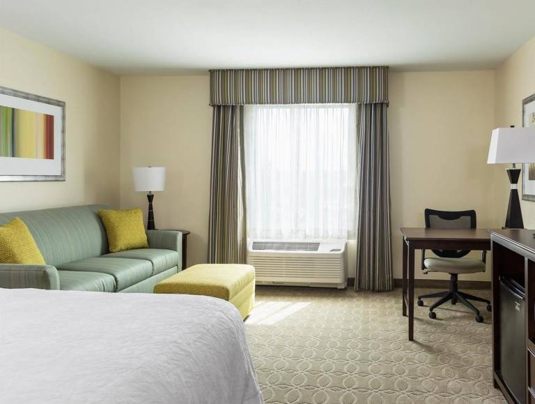 Hampton Inn & Suites Philadelphia Montgomeryville in North Wales, PA